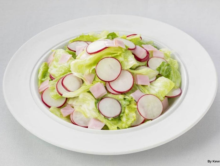 <h1>Salada de Rabanete, Alface e Fiambre com Molho Kewpie Branco Francês</h1>