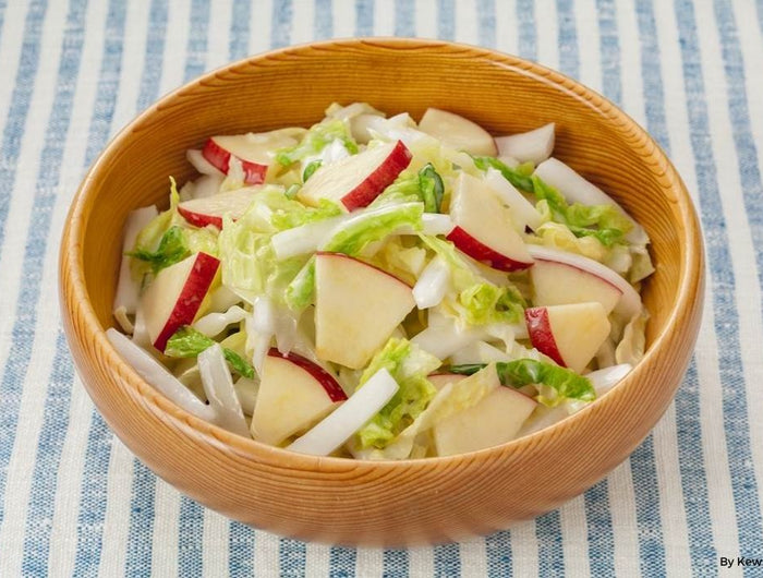 <h1>Napa Cabbage and Apple Coleslaw</h1>