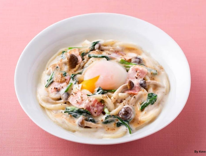 <h1>Sesame Carbonara Udon with Spinach and Egg</h1>