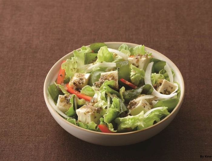<h1>Fresh Onion and Tofu Choreogi Salad</h1>