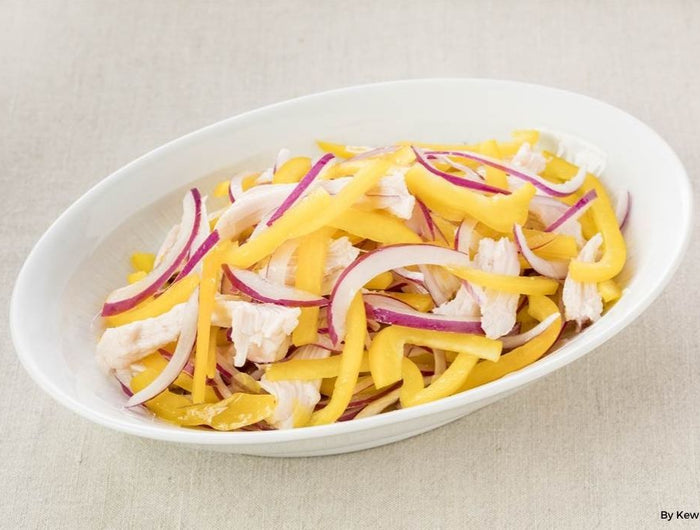 <h1>Yellow Bell Pepper, Red Onion, and Chicken Salad with Kewpie Separated French Dressing</h1>