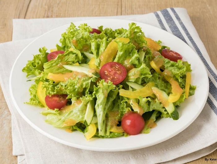 <h1>Leaf Lettuce and Tomato Salad</h1>