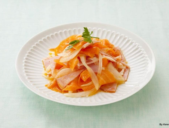 <h1>Refreshing Onion and Carrot Salad</h1>