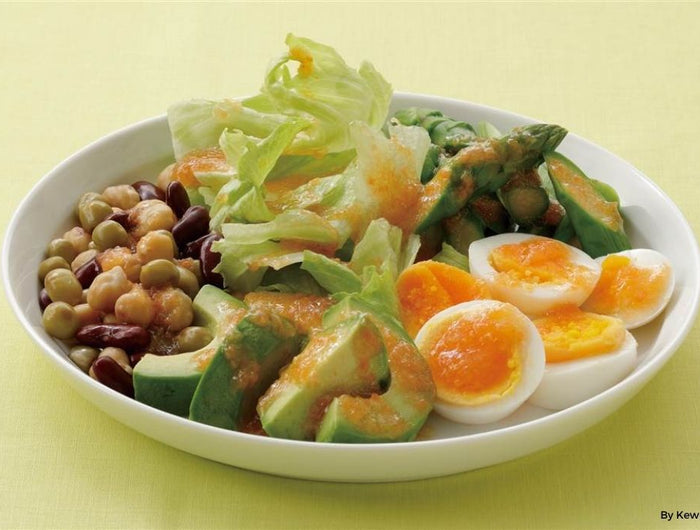 <h1>Boiled Egg and Avocado Power Salad</h1>
