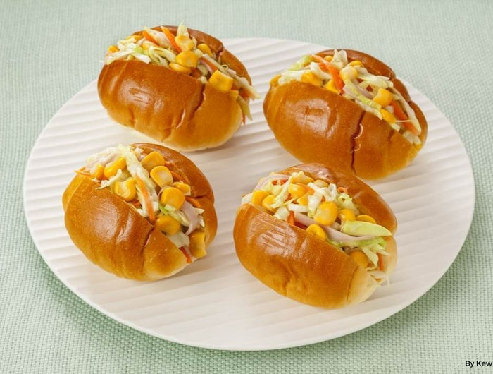 <h1>Coleslaw Roll Bun Sandwiches</h1>