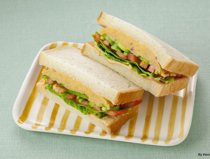 <h1>Mashed Potato and Vegetable Sandwich with 1000 Island Dressing</h1>