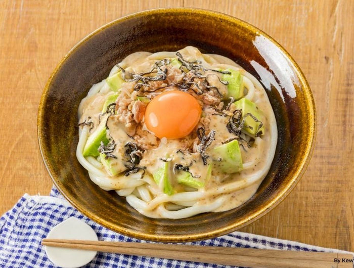 <h1>Udon with Avocado, Tuna, and Salted Kombu</h1>
