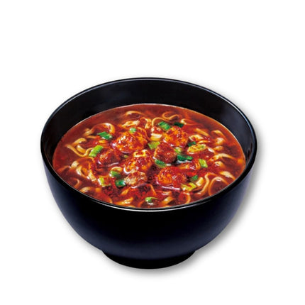 Fideos picantes Nissin Donbei en un tazón - Paquete de 3 comidas