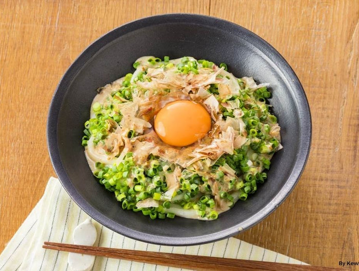 <h1>Udon with Green Onion, Bonito Flakes, and Sesame Dressing</h1>
