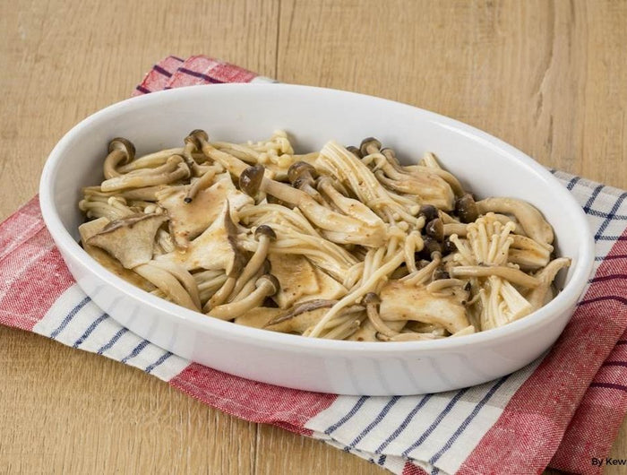 <h1>Marinated Mushrooms with Kewpie Grated Onion Dressing</h1>