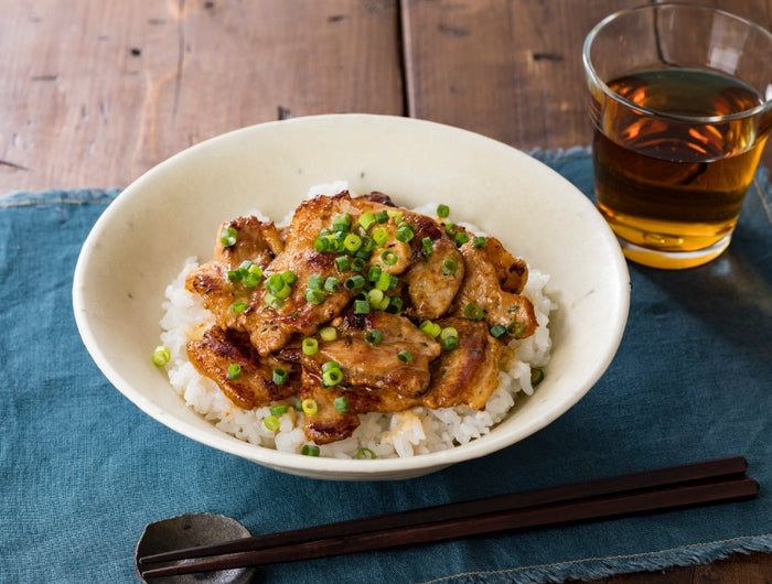 <h1>Garlic Pork Rice Bowl with Aohata Verde Spread</h1>