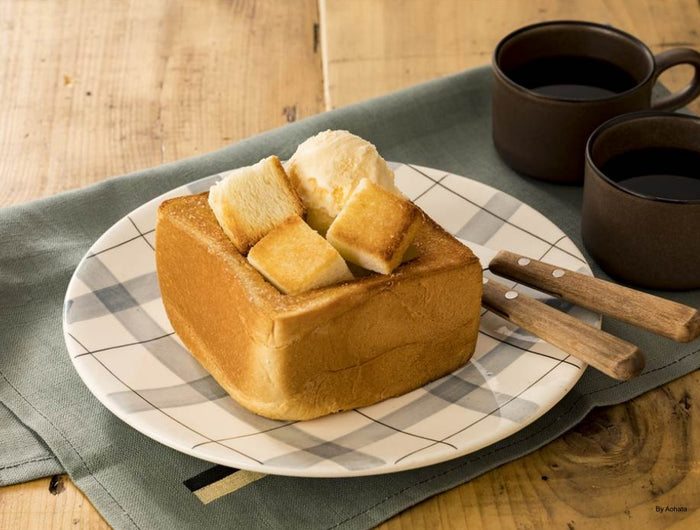 <h1>Sugar Butter Toast with Vanilla Ice Cream – Aohata Verde Dessert Toast</h1>